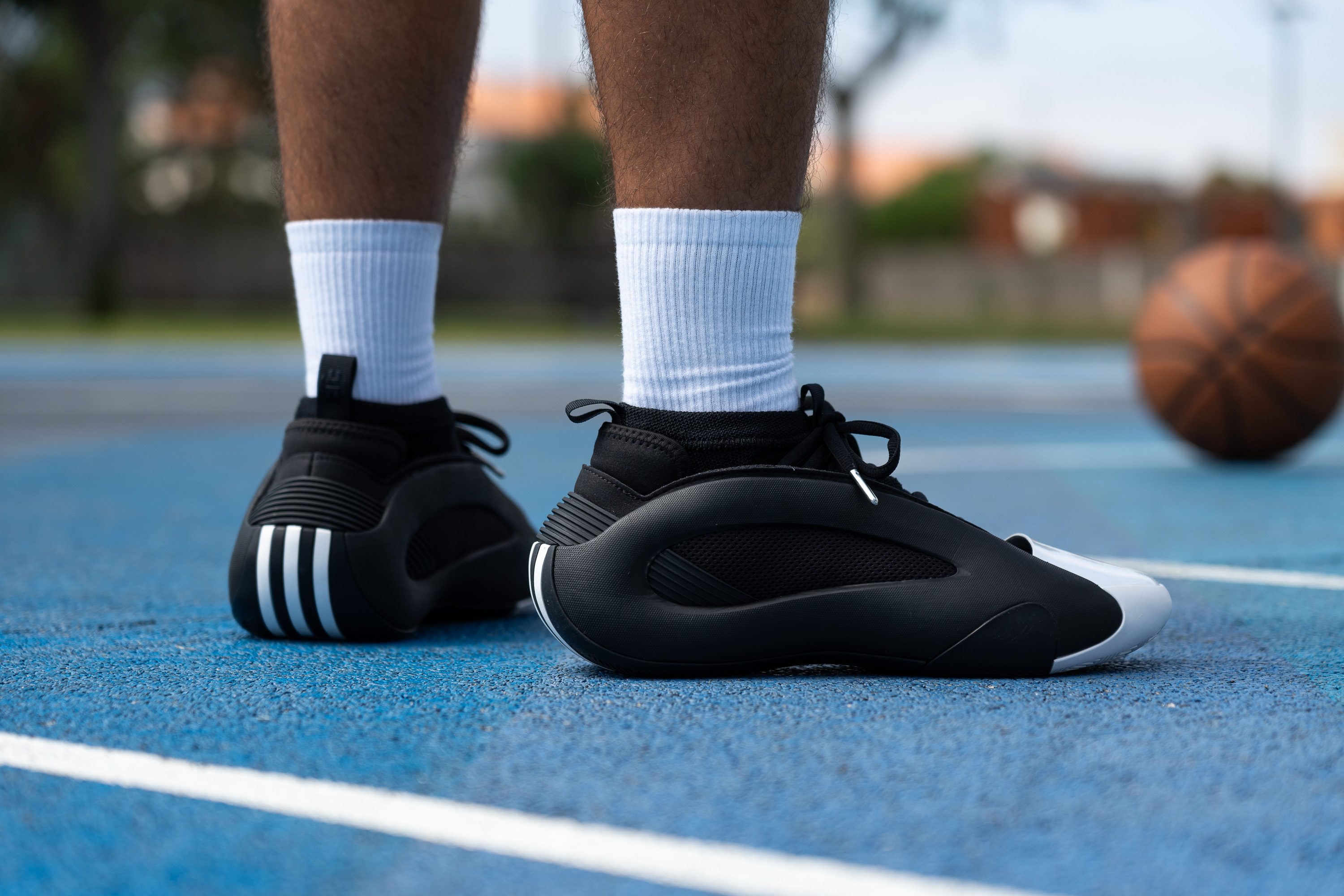 Adidas Harden Volume 8