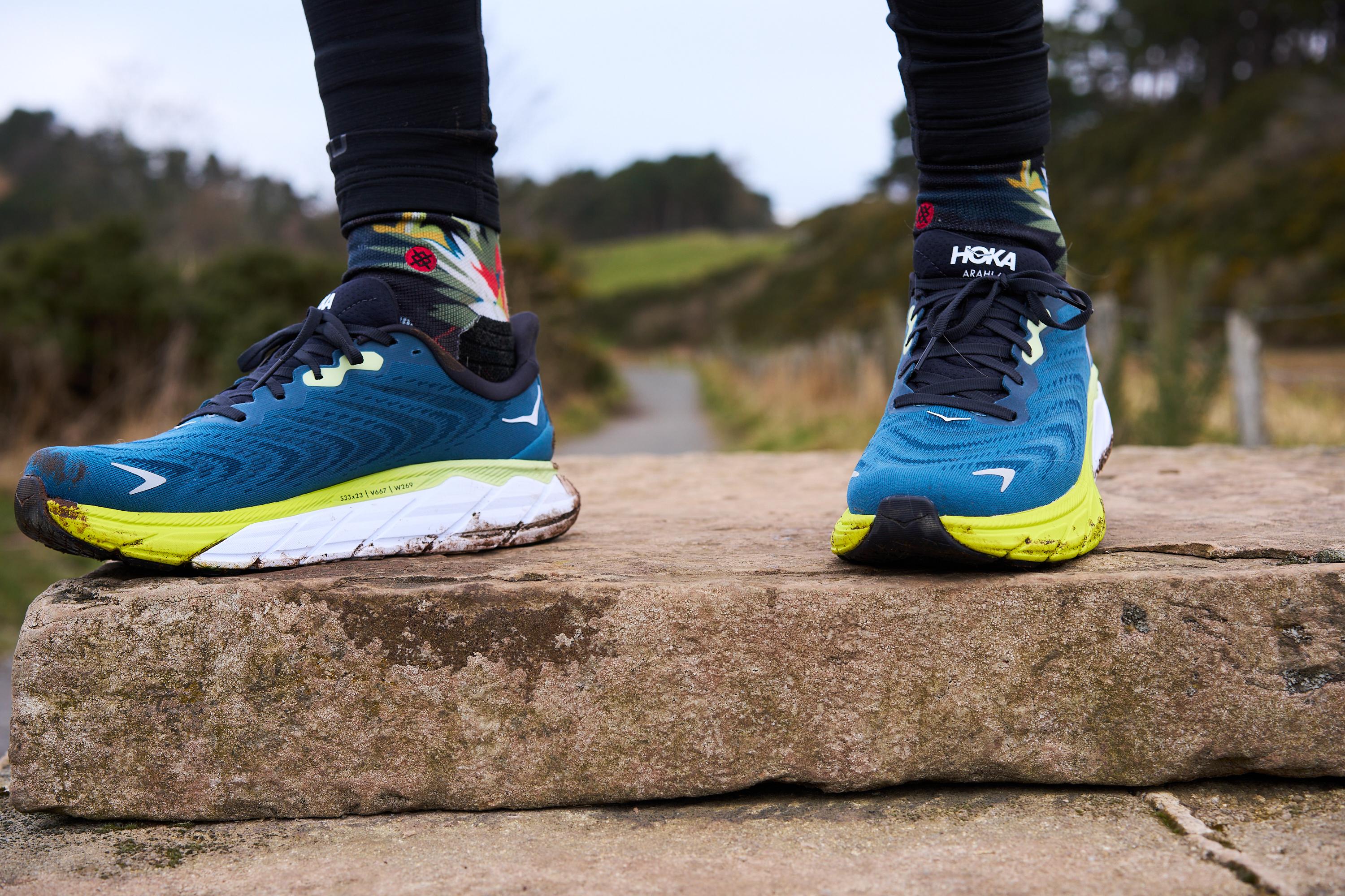 Hoka Arahi 6