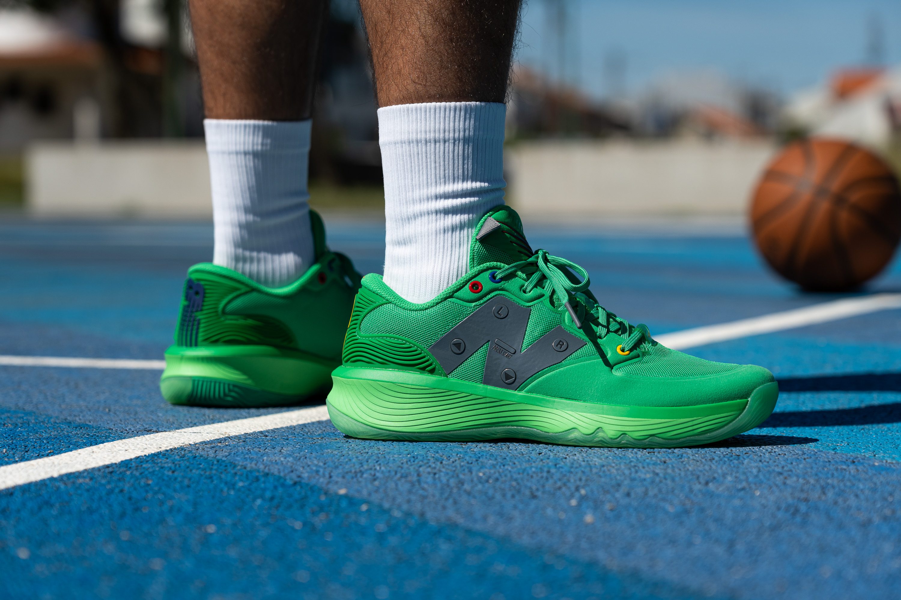 New Balance Hesi Low