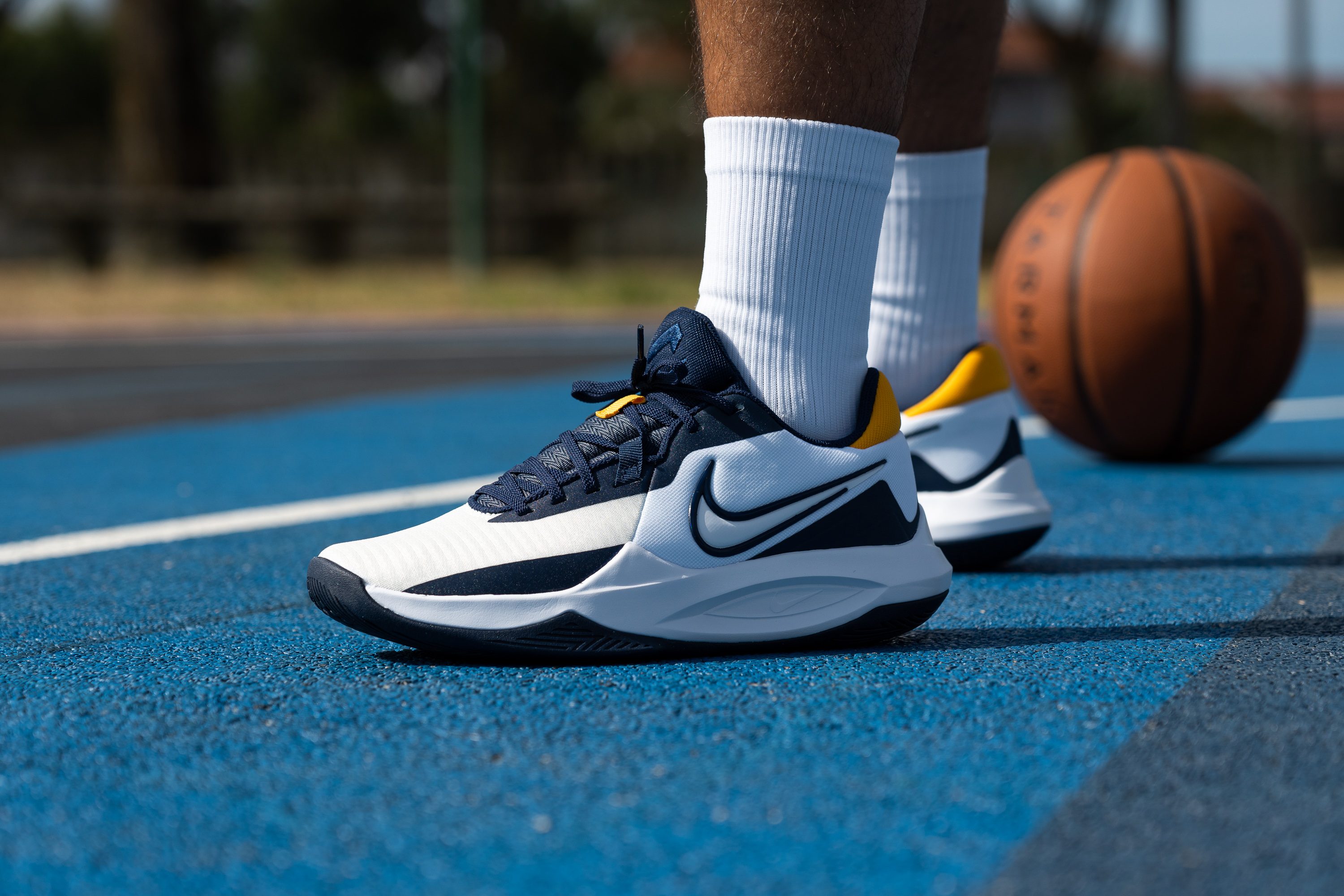 Nike Precision 6