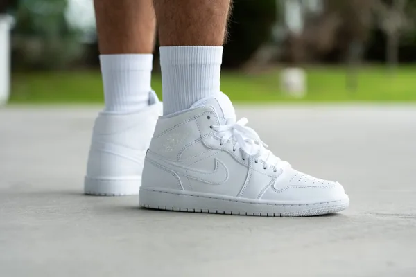 Air Jordan 1 Mid