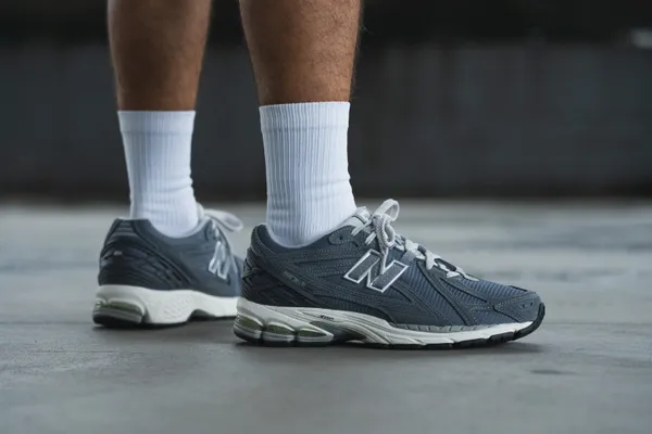 New Balance 1906R