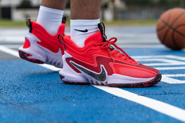 Nike Cosmic Unity 2