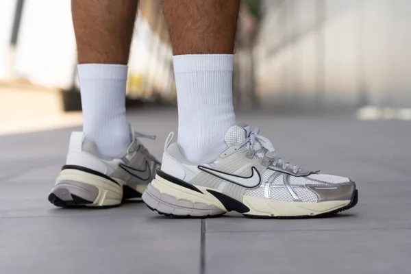 Nike V2K Run