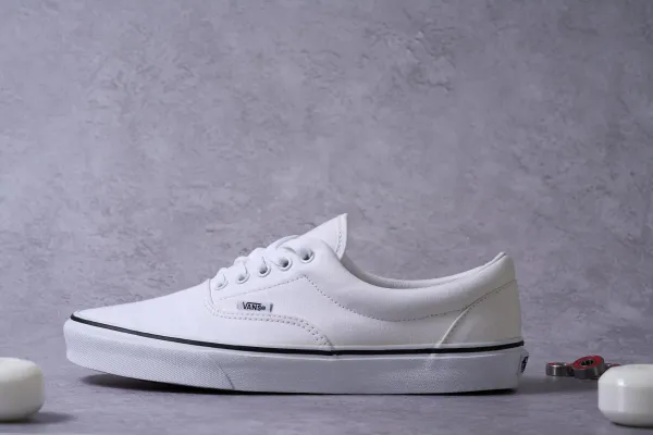 Vans Era