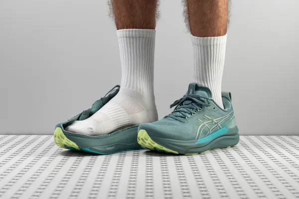 ASICS Gel Kayano 33