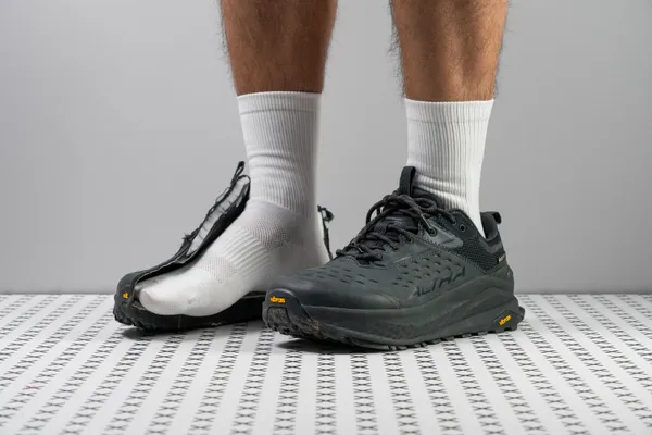 Altra Olympus 6 Hike Low GTX