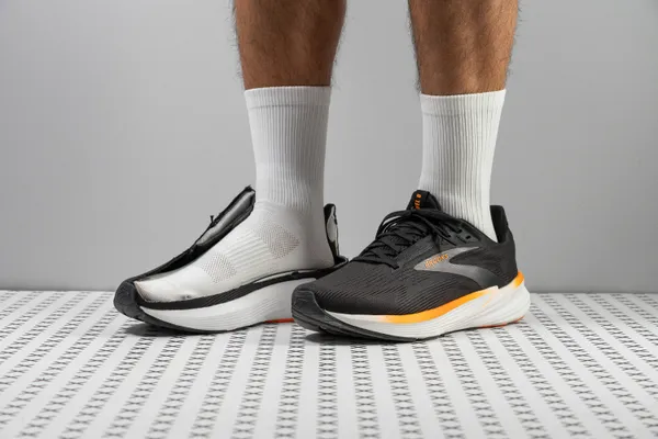 Brooks Revel 8
