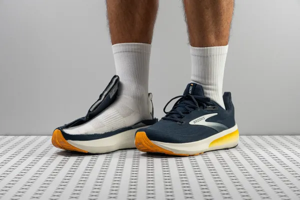Brooks Revel 9