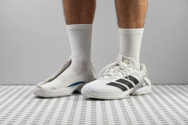 adidas Adizero Ubersonic 5